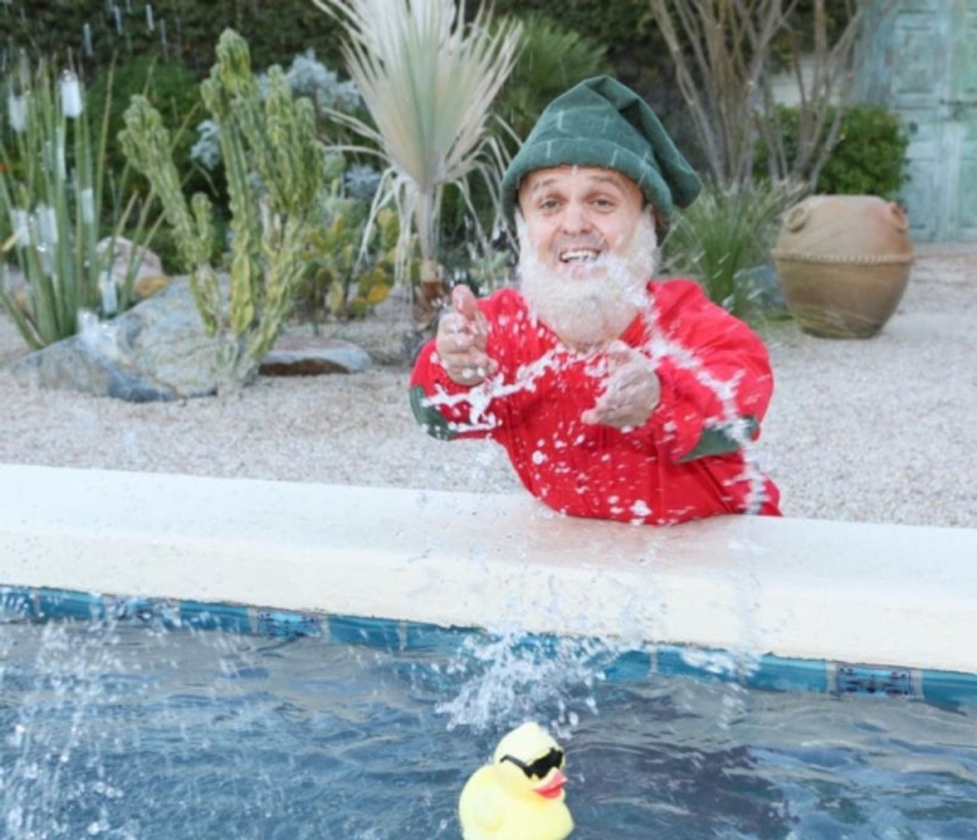 Photo Flash: Renowned Artist Kevin Berlin Ties the Knot with Snow White - First Look!  Image