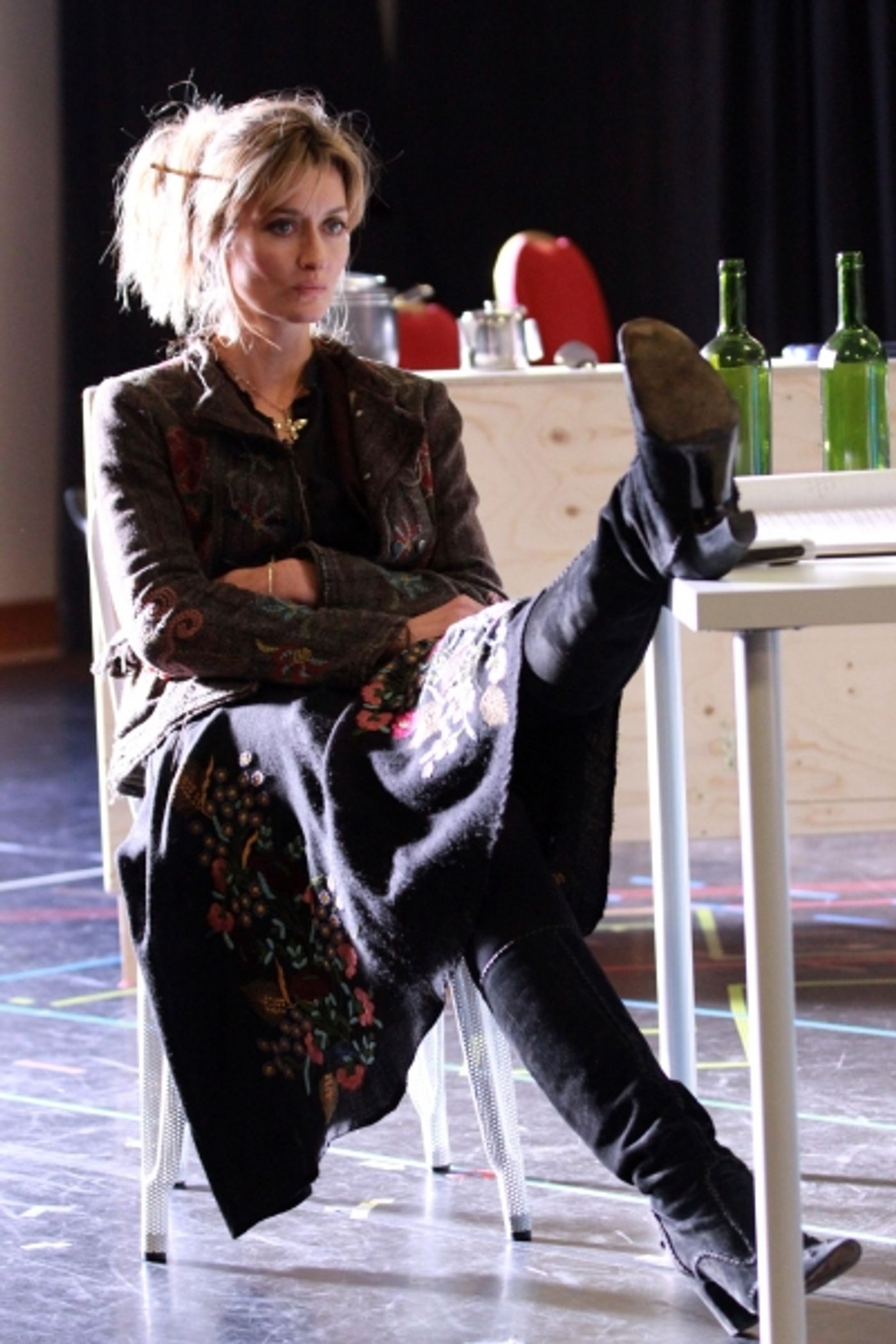 Photo Flash: In Rehearsal for FATAL ATTRACTION with Natascha McElhone, Kristin Davis & More!  Image
