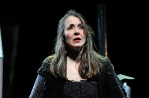 Rachael Warren @ BroadwayWorld Rachael Warren Photo