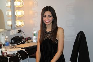 Victoria Justice Photo