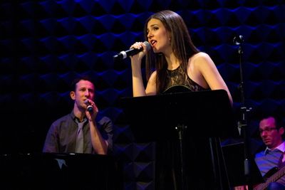 Nick Blaemire, Victoria Justice Photo