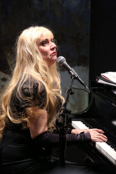 Phoebe Legere  Photo