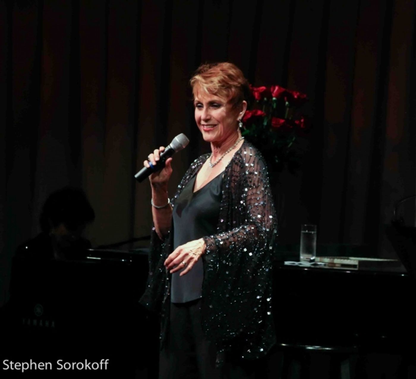 Photo Coverage: Amanda McBroom Plays the Colony Hotel in Palm Beach  Image
