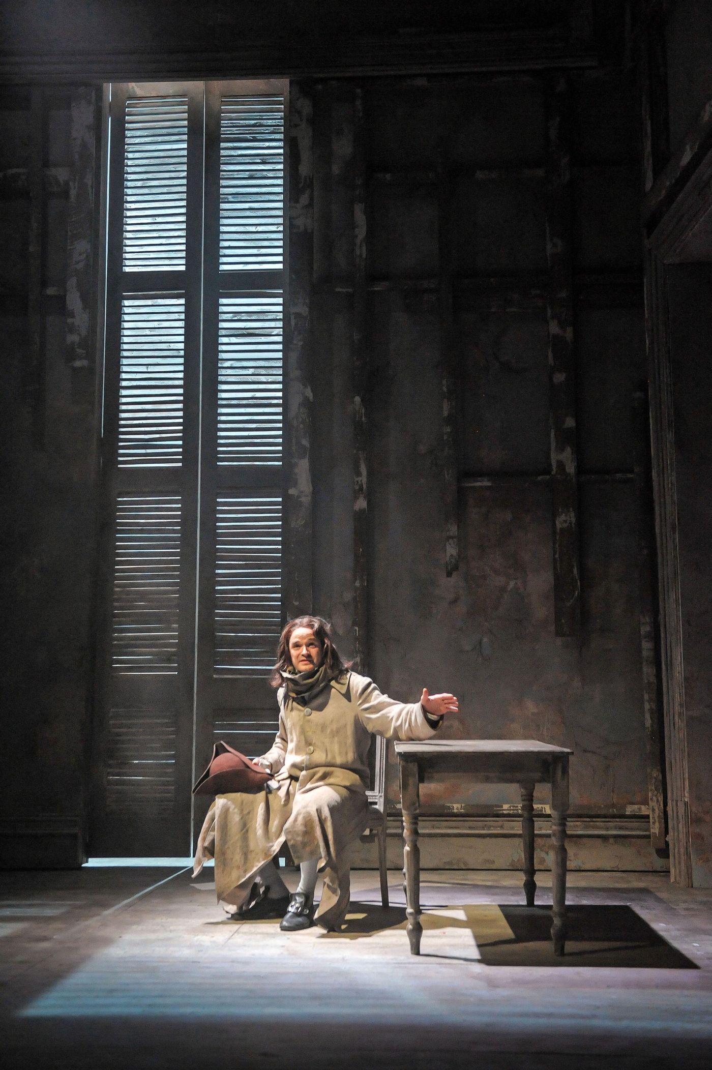 Photo Flash: First Look at Joshua Silver, Yolanda Kettle and More in A TALE OF TWO CITIES Photo Flash: First Look at Joshua Silver, Yolanda Kettle and More in A TALE OF TWO CITIES Image