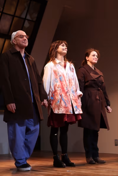 Arliss Howard, Kathryn Erbe and Roxanna Hope  Photo