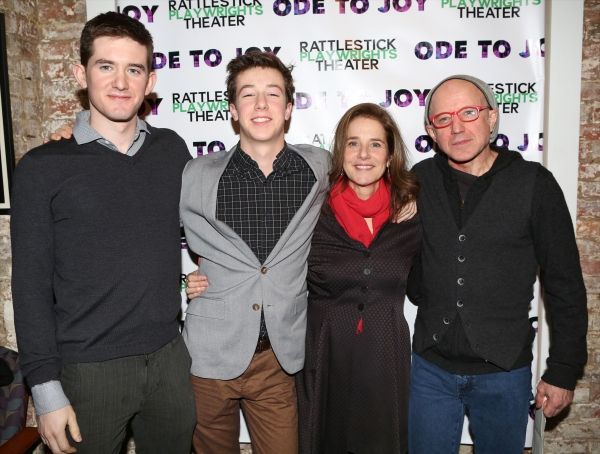 Noah Hutton, Gideon Babe Ruth Howard, Debra Winger and Arliss Howard  Photo