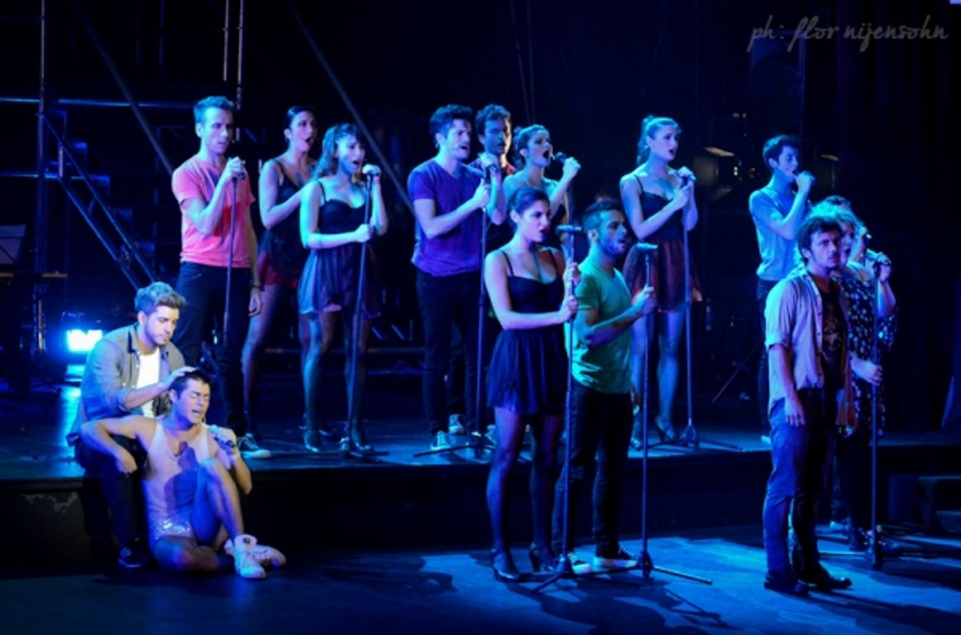 Photo Coverage: Y Un Día Nico Se Fue  Image