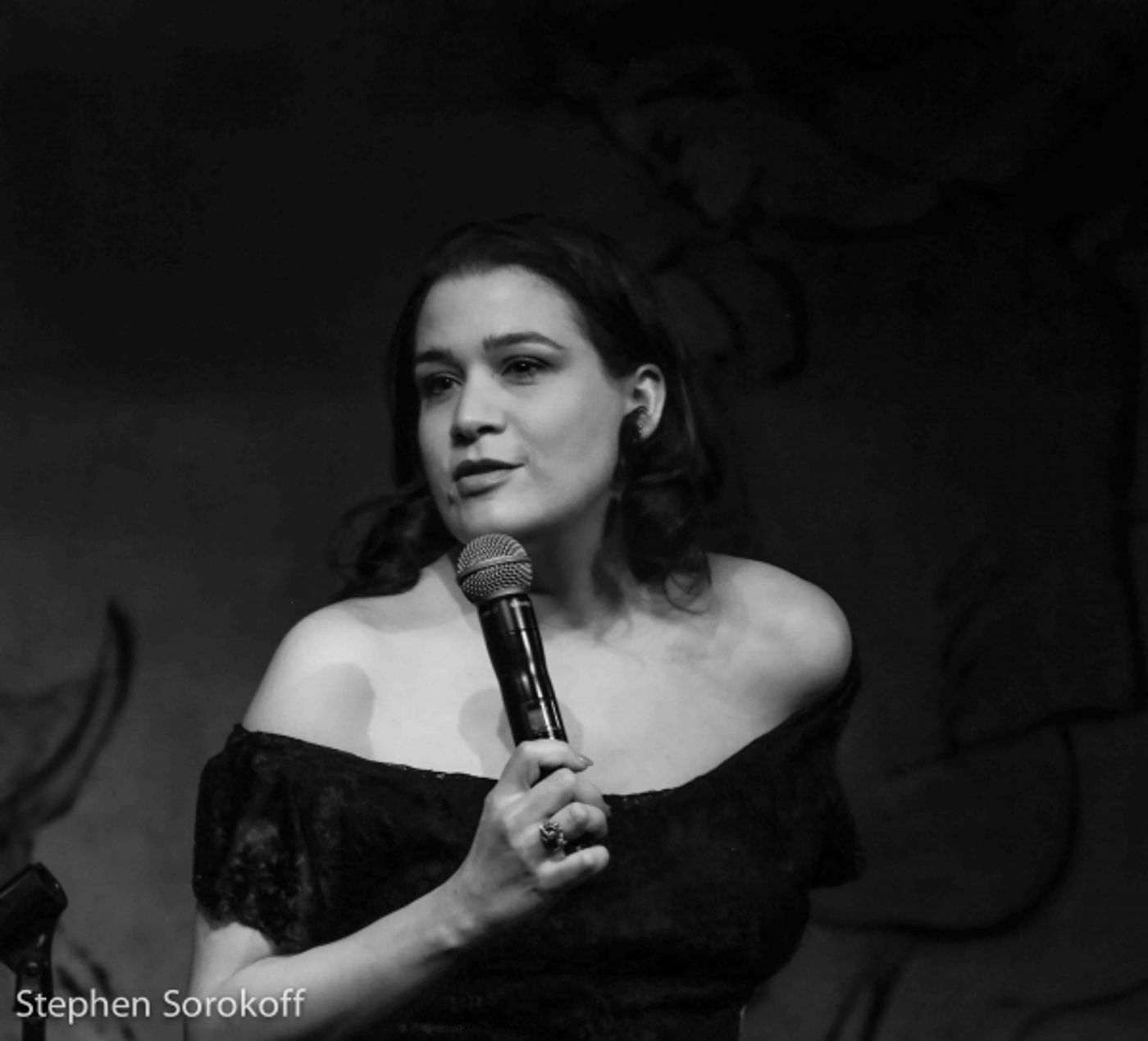Photo Coverage: MAUDE MAGGART Plays CAFE CARLYLE Image