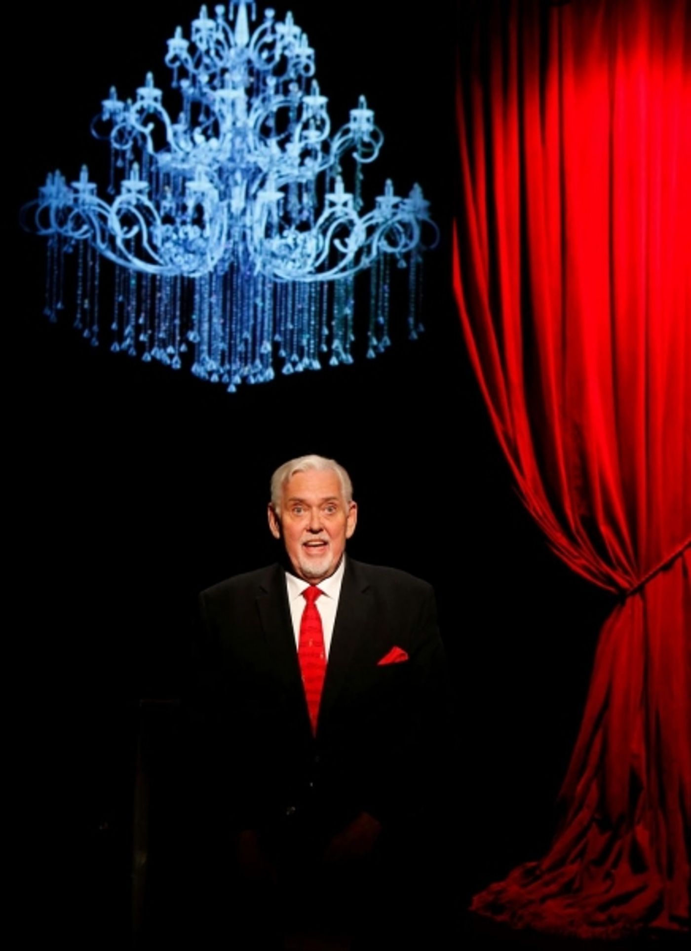 Photo Flash: First Look at Jim Brochu in Character Man  Image