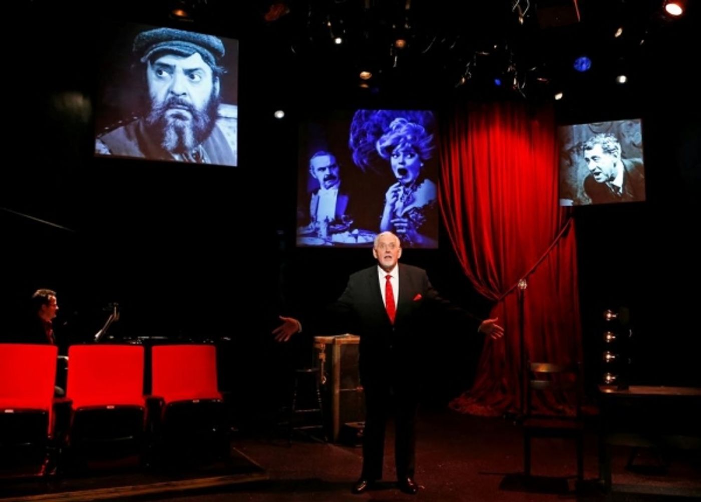 Photo Flash: First Look at Jim Brochu in Character Man  Image