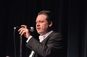 Anthony Kearns @ BroadwayWorld Anthony Kearns Photo