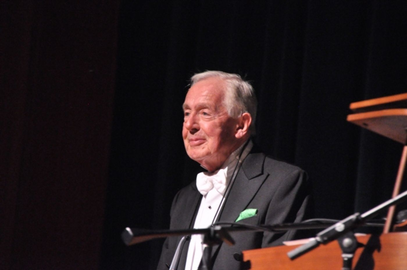 Photo Coverage: Anthony Kearns Gives Benefit Concert for Oasis  Image