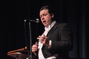 Anthony Kearns @ BroadwayWorld Anthony Kearns Photo