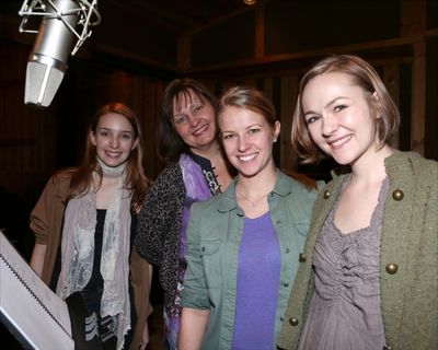 Ephie Aardema, Jennifer Allen, Whitney Bashor and Katie Klaus Photo