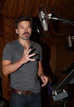 Hunter Foster  Photo