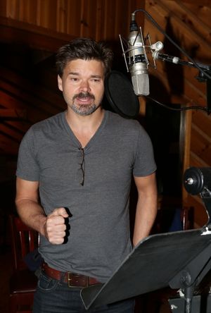 Hunter Foster  Photo