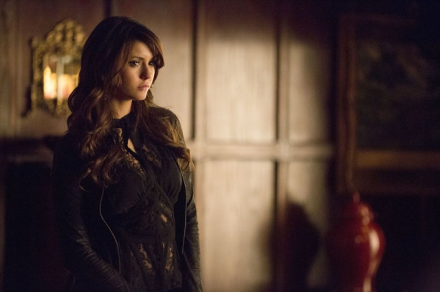 Photo Flash: First Look at this Week's Episode of THE VAMPIRE DIARIES  Image