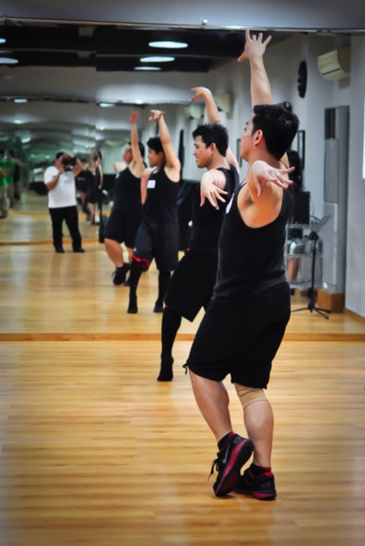 Photo Exclusive:  9 Works Theatrical Holds Auditions for LA CAGE AUX FOLLES  Image