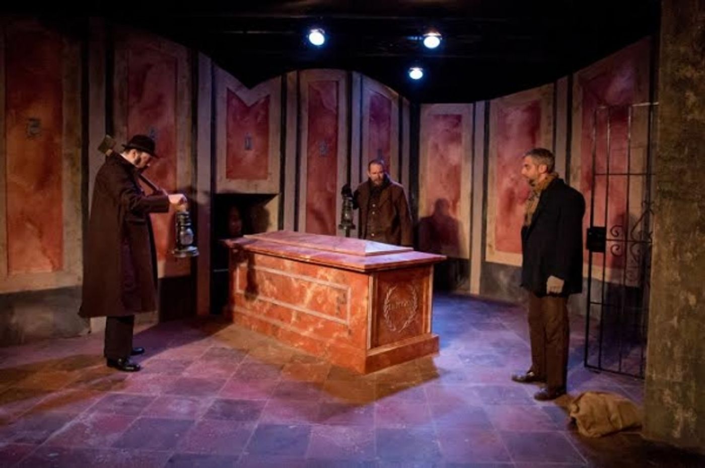 Photo Flash: First Look at The Den Theatre's World Premiere of THE ROPER  Image