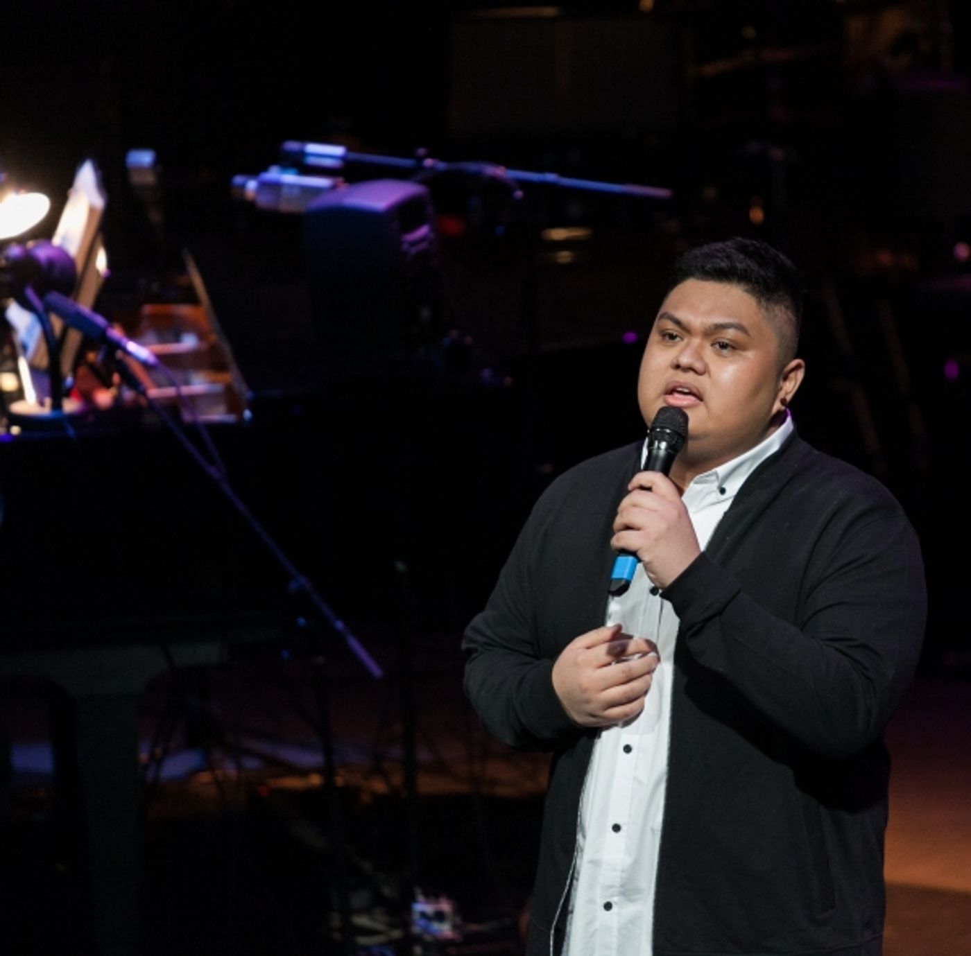 Photo Flash: AVENUE Q Cast, Blake, Gok Wan and More in YOU'LL NEVER WALK ALONE - THE WEST END UNITES FOR THE PHILIPPINES  Image