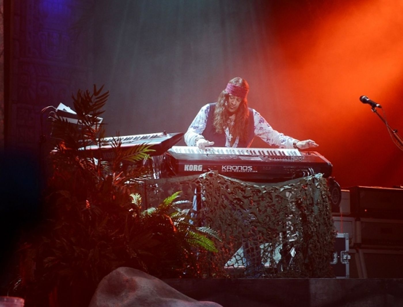 Photo Flash: RAIDING THE ROCK VAULT Celebrates Return to LVH  Image