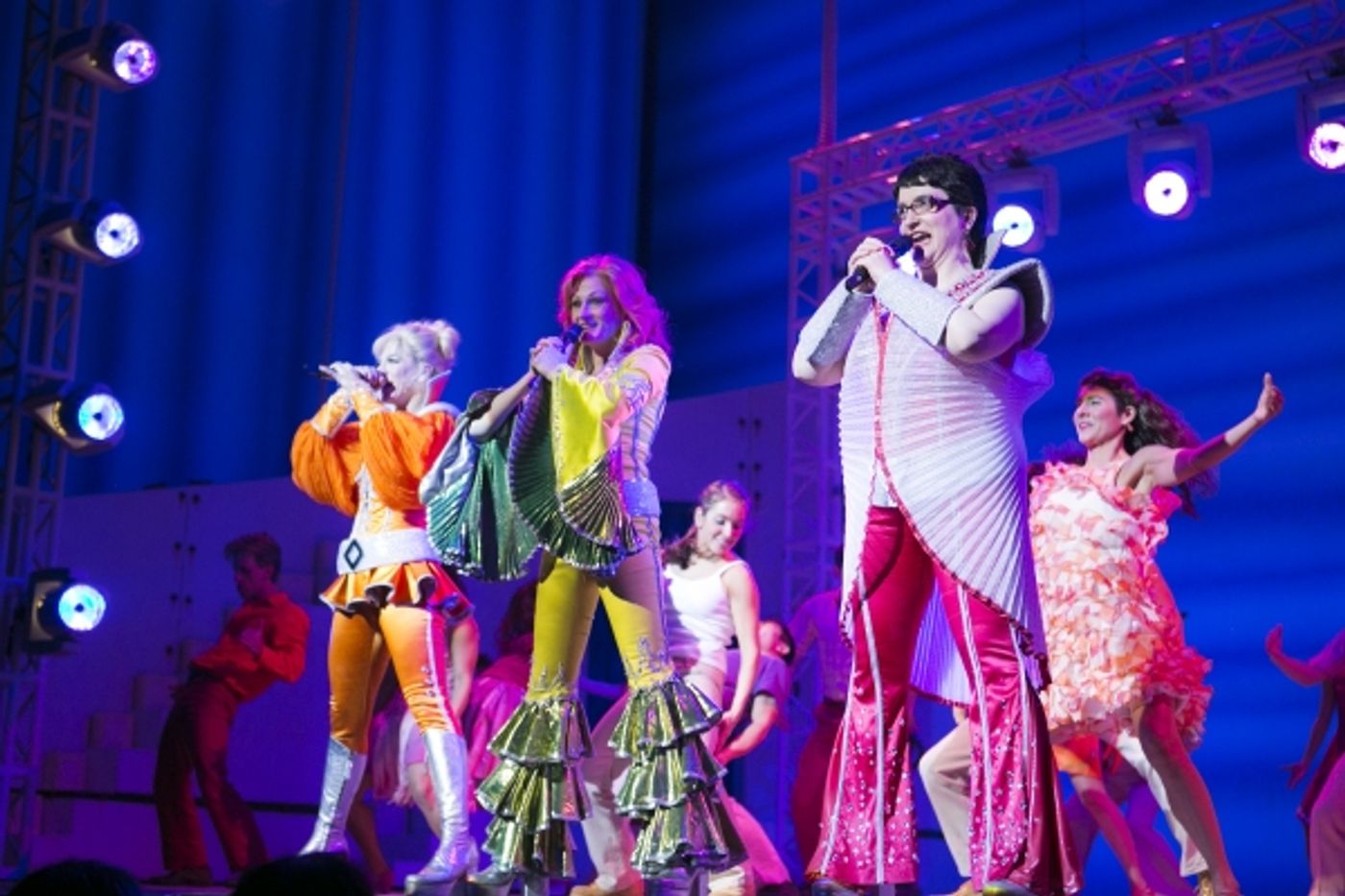 Photo Coverage: MAMMA MIA! Becomes Broadway's Ninth Longest-Running Show!  Image