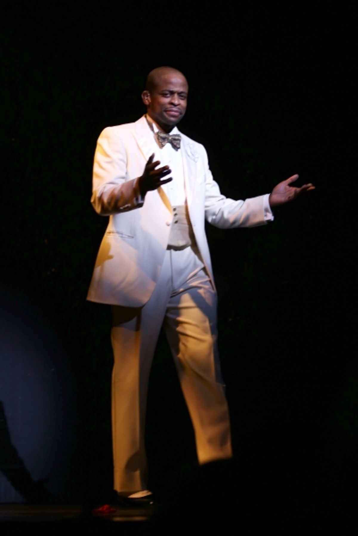 Dule Hill introduces Brian Stokes Mitchell at 