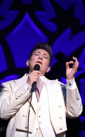 k.d. lang performs "Hallelujah" Photo