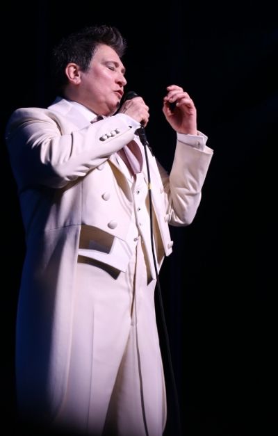 k.d. lang performs "Hallelujah" Photo