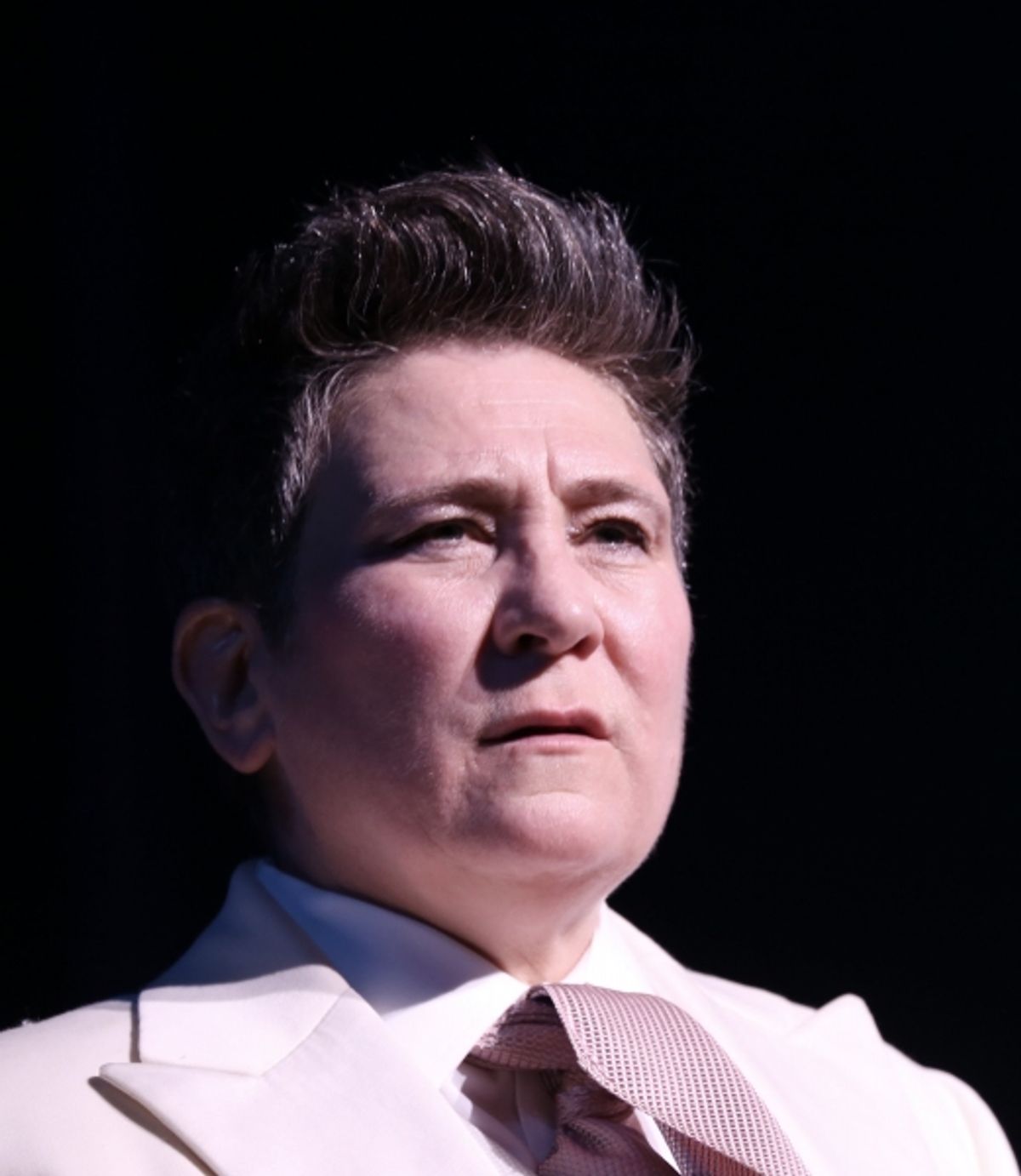 k.d. lang performs ''Hallelujah''  at 