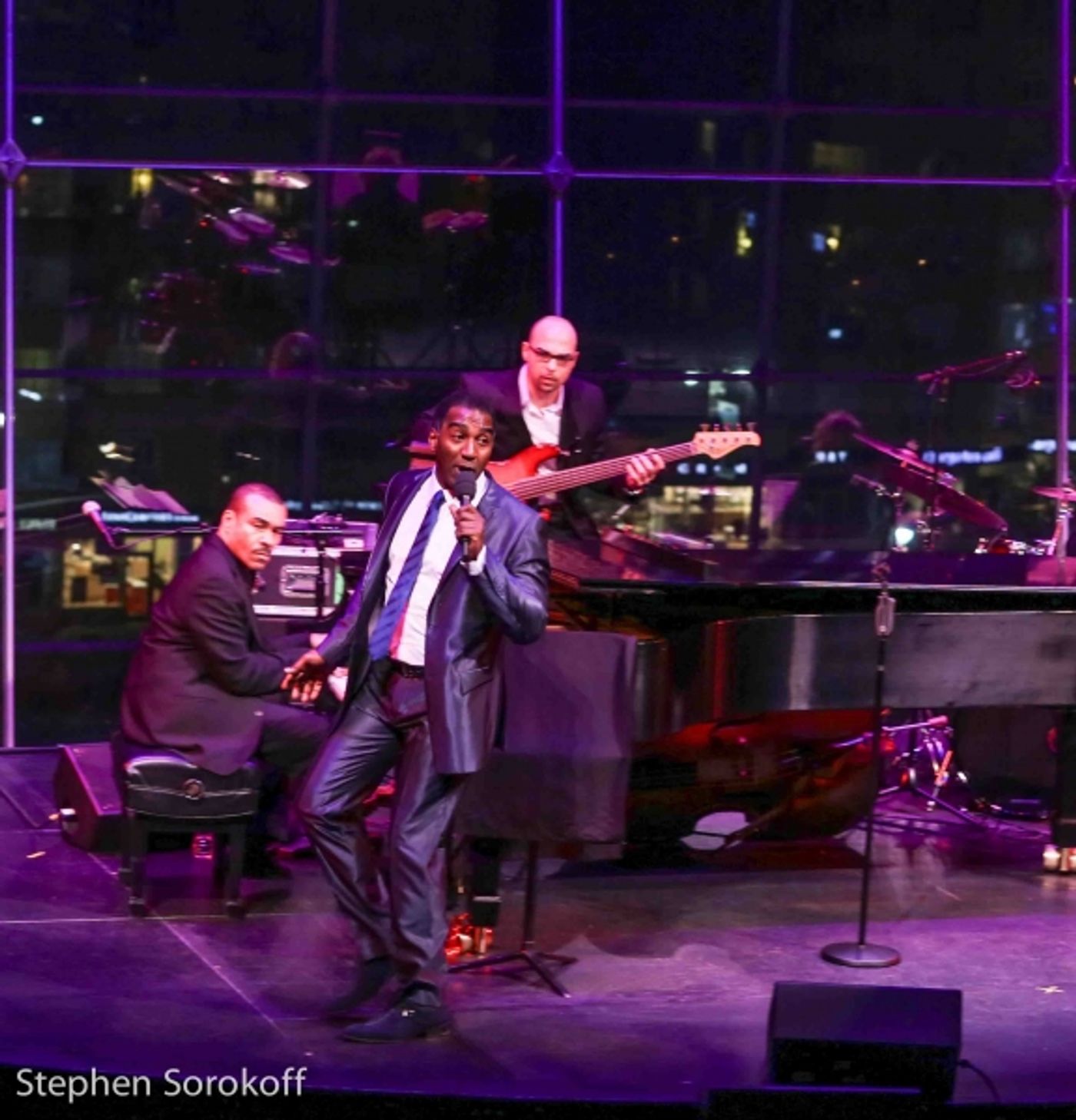 Photo Coverage: Norm Lewis Performs at Lincoln Center's  American Songbook Series Image
