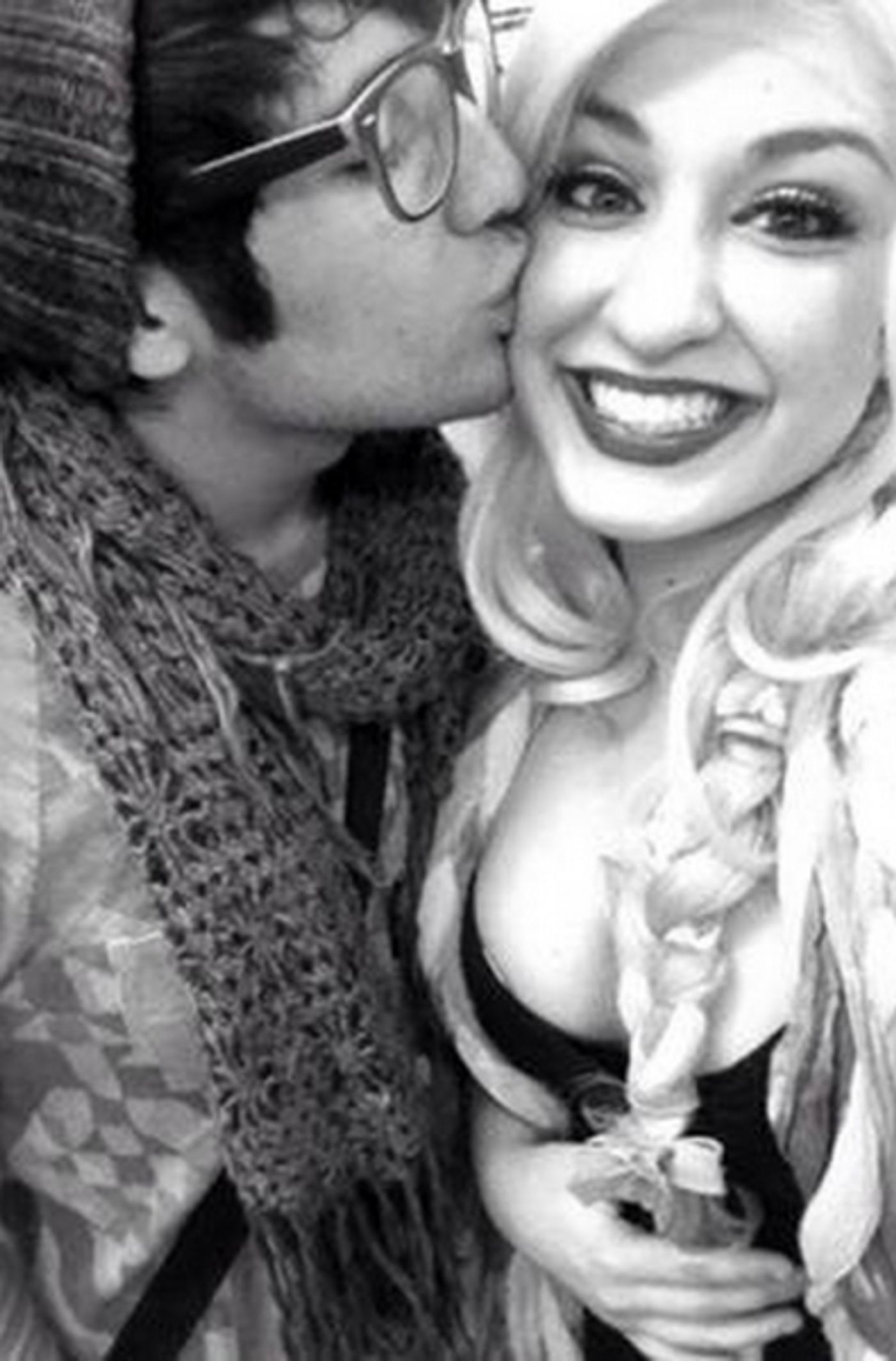 Photo Flash: Saturday Intermission Pics - March 8 - Part 2 - Backstage with 'VANYA AND SONIA' in L.A.; Plus IF/THEN, York's TENDERLOIN & More  Image