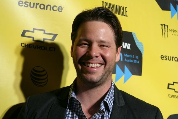 Ike Barinholtz Photo
