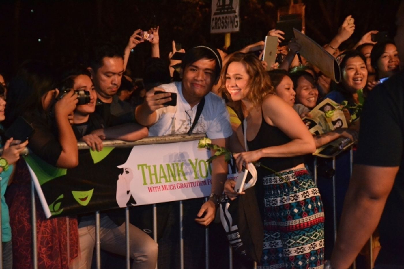 Photos|Video: WICKED Fans Serenade Australasian Cast on Closing Night  Image