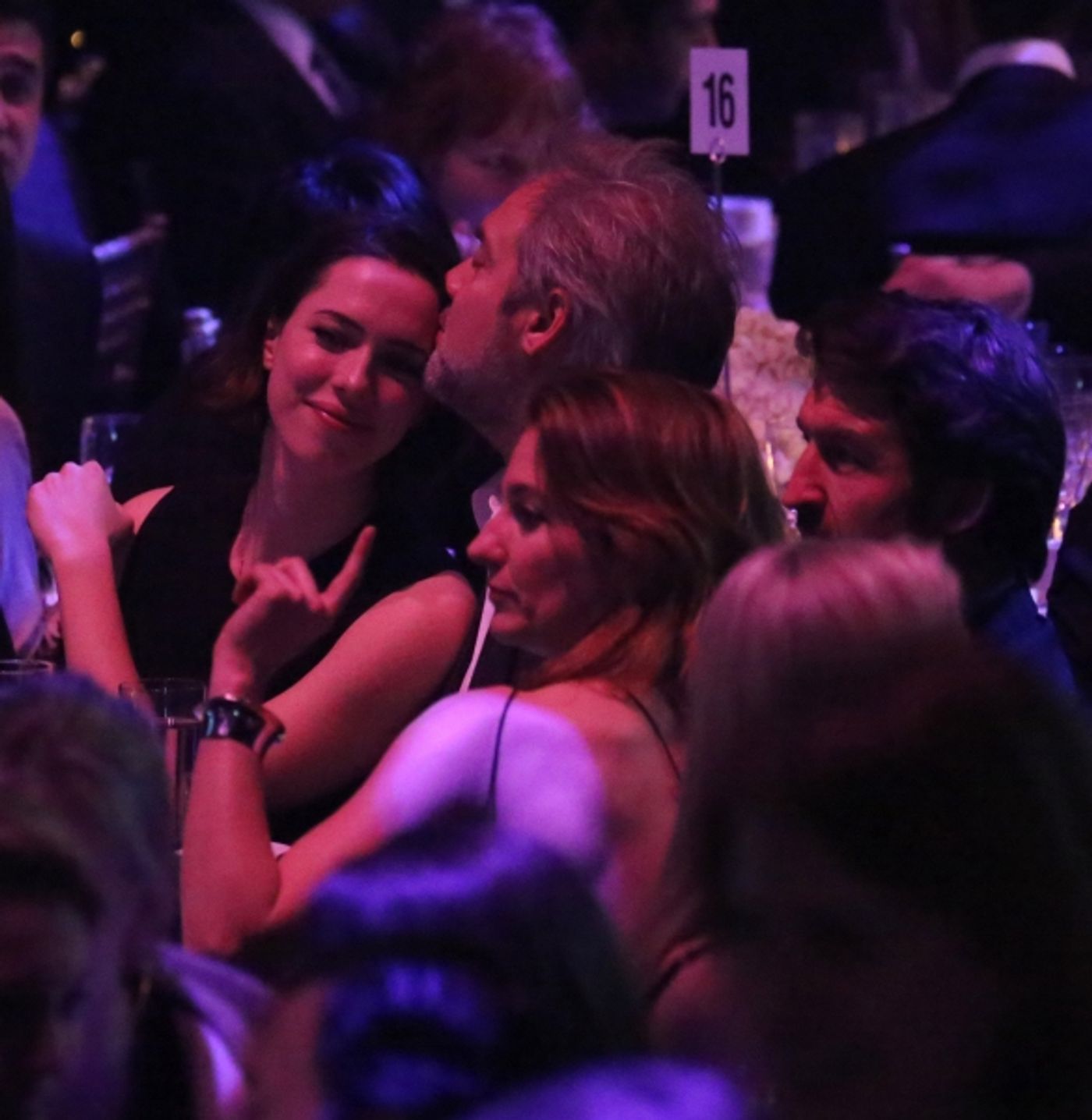 Photo Coverage: Bernadette Peters, Liam Neeson, & Alan Cumming & More Salute Sam Mendes at Roundabout Gala!  Image