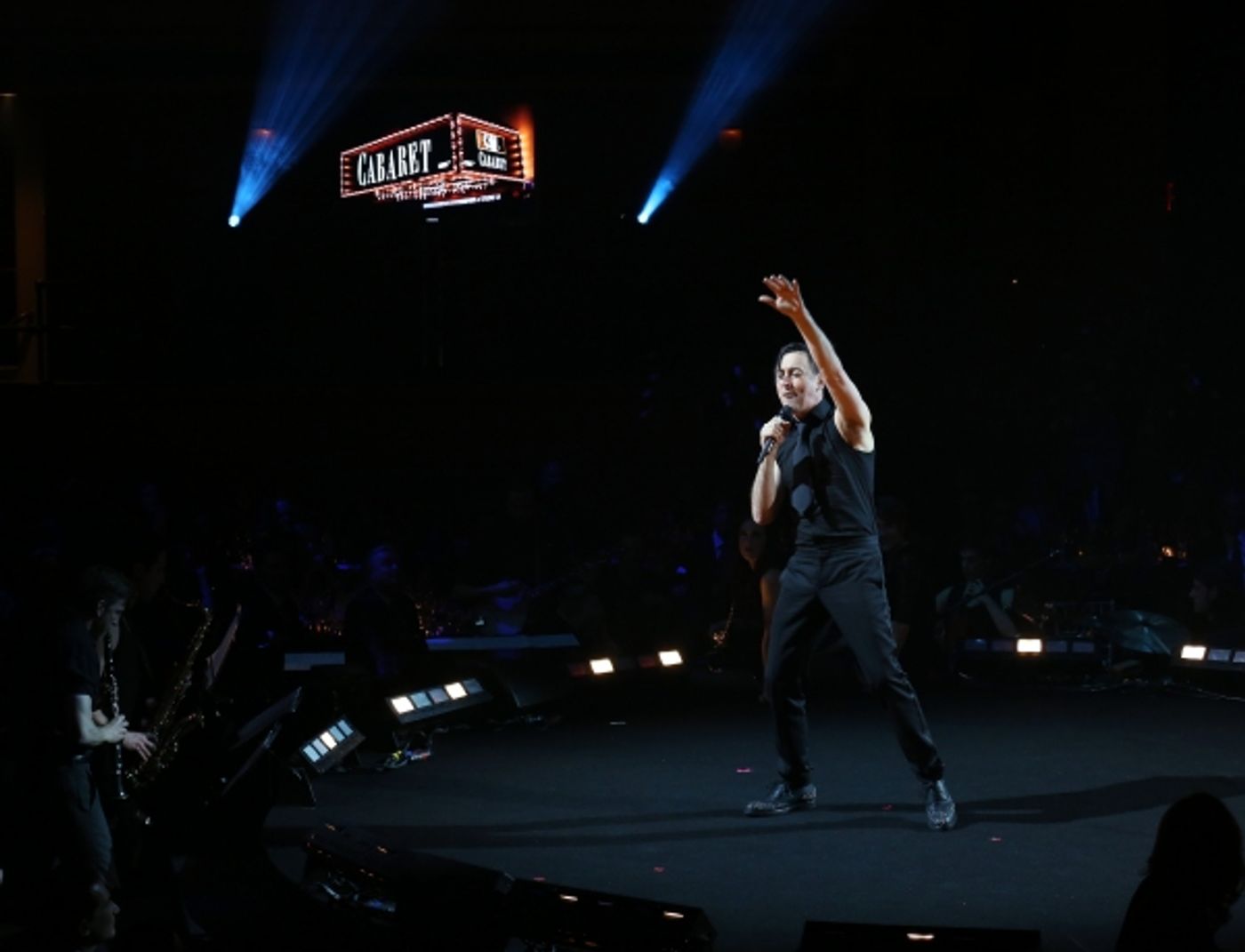 Photo Coverage: Bernadette Peters, Liam Neeson, & Alan Cumming & More Salute Sam Mendes at Roundabout Gala!  Image