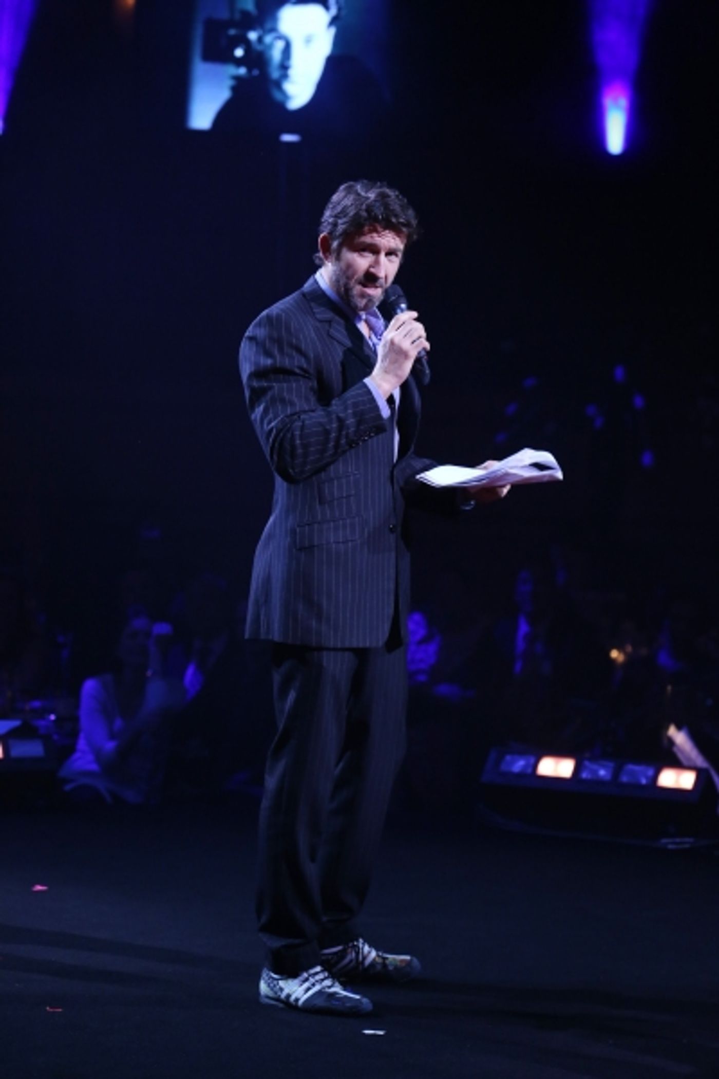 Photo Coverage: Bernadette Peters, Liam Neeson, & Alan Cumming & More Salute Sam Mendes at Roundabout Gala!  Image