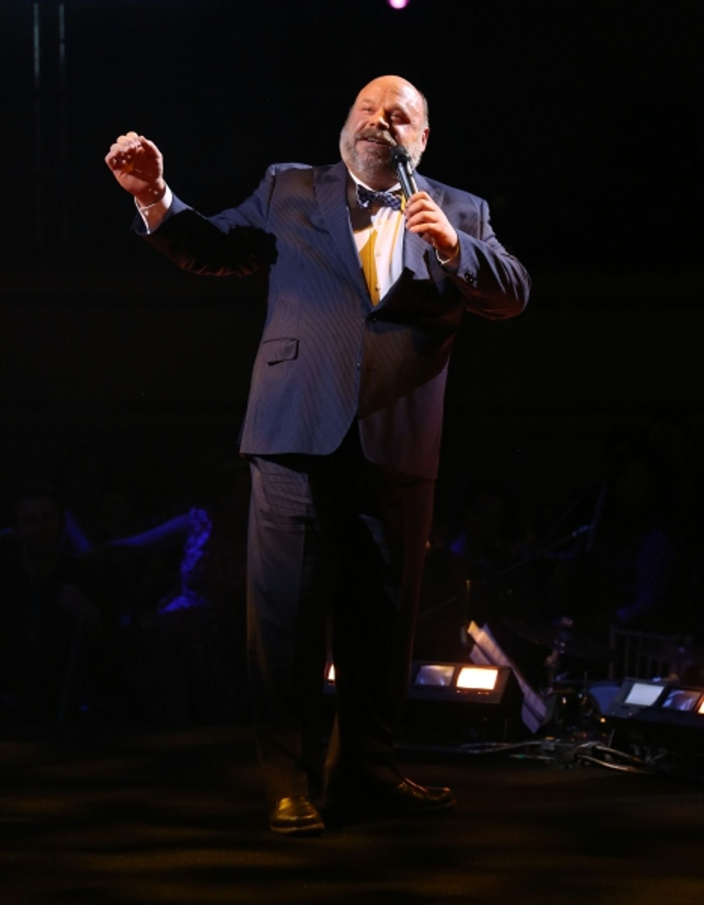 Photo Coverage: Bernadette Peters, Liam Neeson, & Alan Cumming & More Salute Sam Mendes at Roundabout Gala!  Image