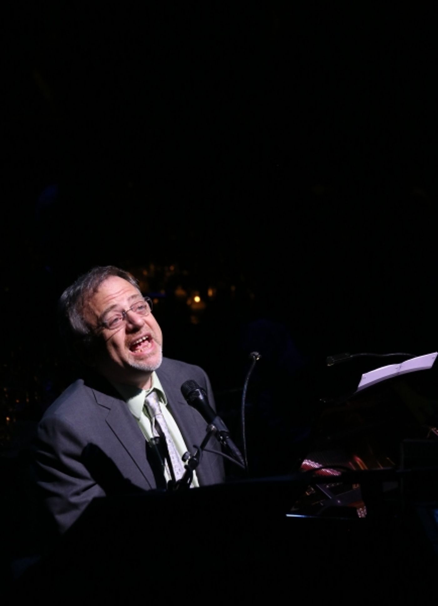 Photo Coverage: Bernadette Peters, Liam Neeson, & Alan Cumming & More Salute Sam Mendes at Roundabout Gala!  Image