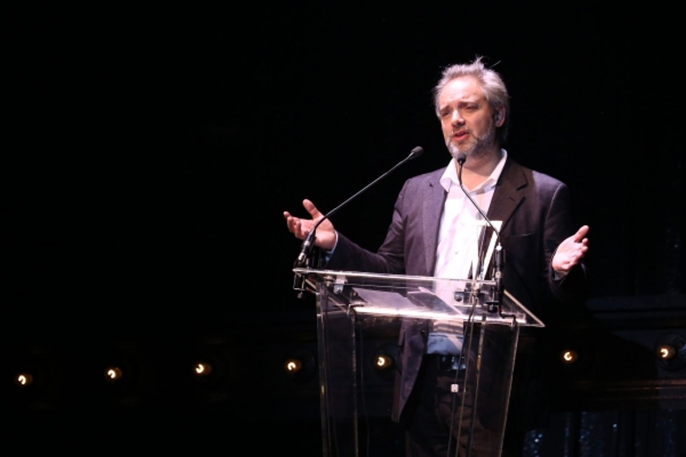 Photo Coverage: Bernadette Peters, Liam Neeson, & Alan Cumming & More Salute Sam Mendes at Roundabout Gala!  Image