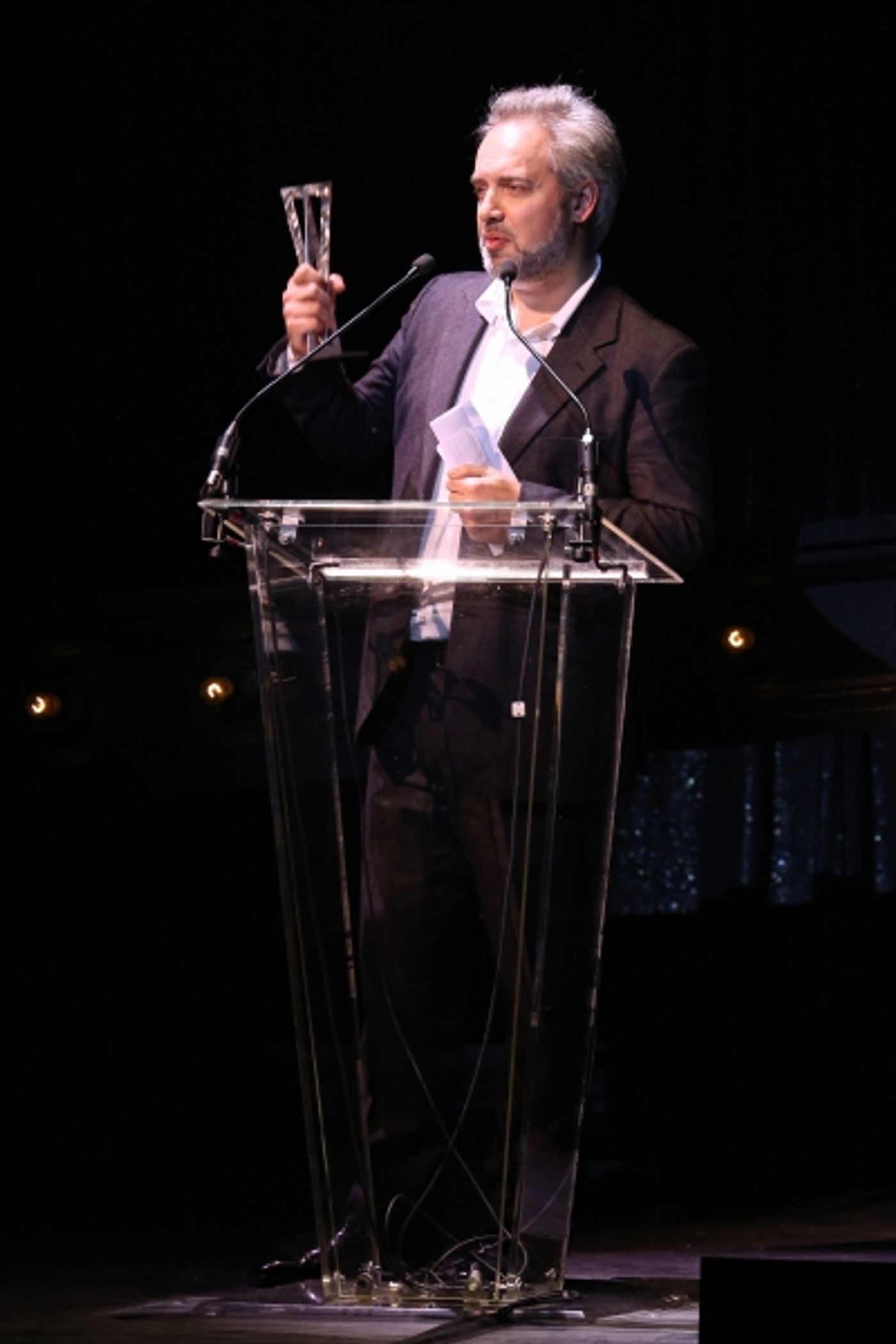 Photo Coverage: Bernadette Peters, Liam Neeson, & Alan Cumming & More Salute Sam Mendes at Roundabout Gala!  Image