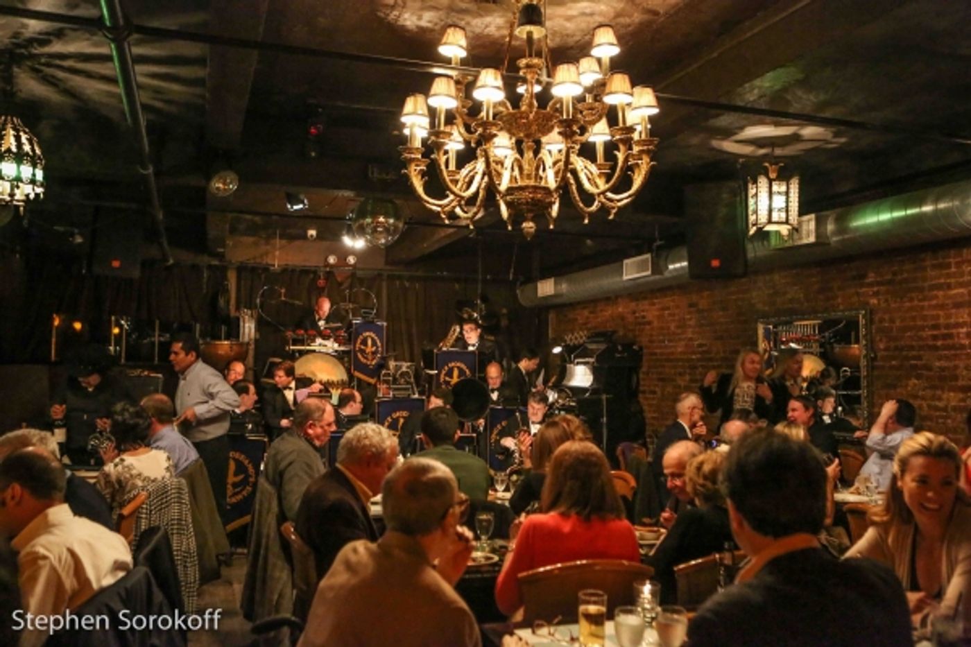 Photo Coverage: Vince Giordano & the Nighthawks Play the Iguana Photo Coverage: Vince Giordano & the Nighthawks Play the Iguana Image