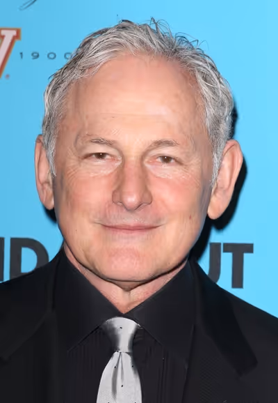 Victor Garber Photo