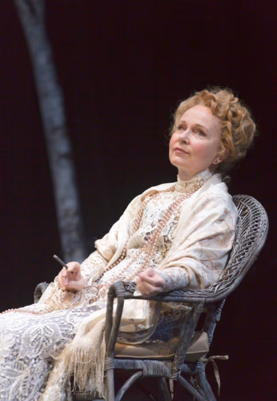 Photo Flash: First Look at Kate Burton & More in Huntington's THE SEAGULL Image