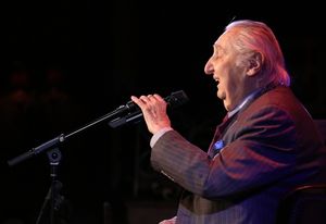 Fyvush Finkel  Photo