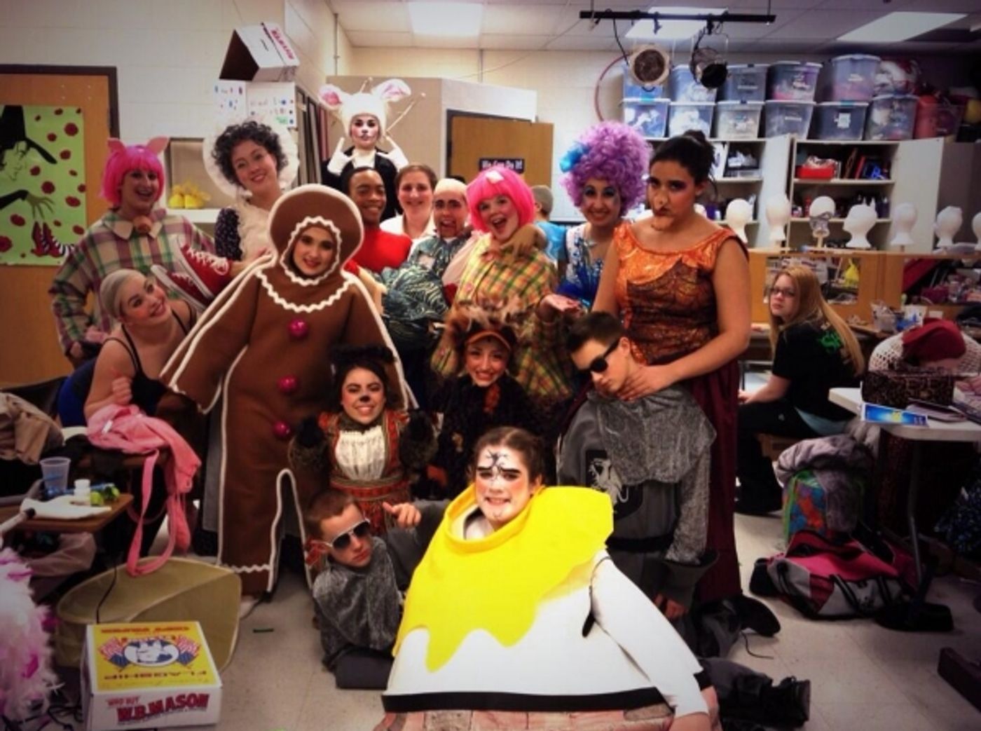 Photo Flash: Saturday Intermission Pics - March 15 - Part 2 - BULLETS OVER BROADWAY's First SIP; Plus 'THREEPENNY,' DISASTER! & More! Photo Flash: Saturday Intermission Pics - March 15 - Part 2 - BULLETS OVER BROADWAY's First SIP; Plus 'THREEPENNY,' DISASTER! & More! Image