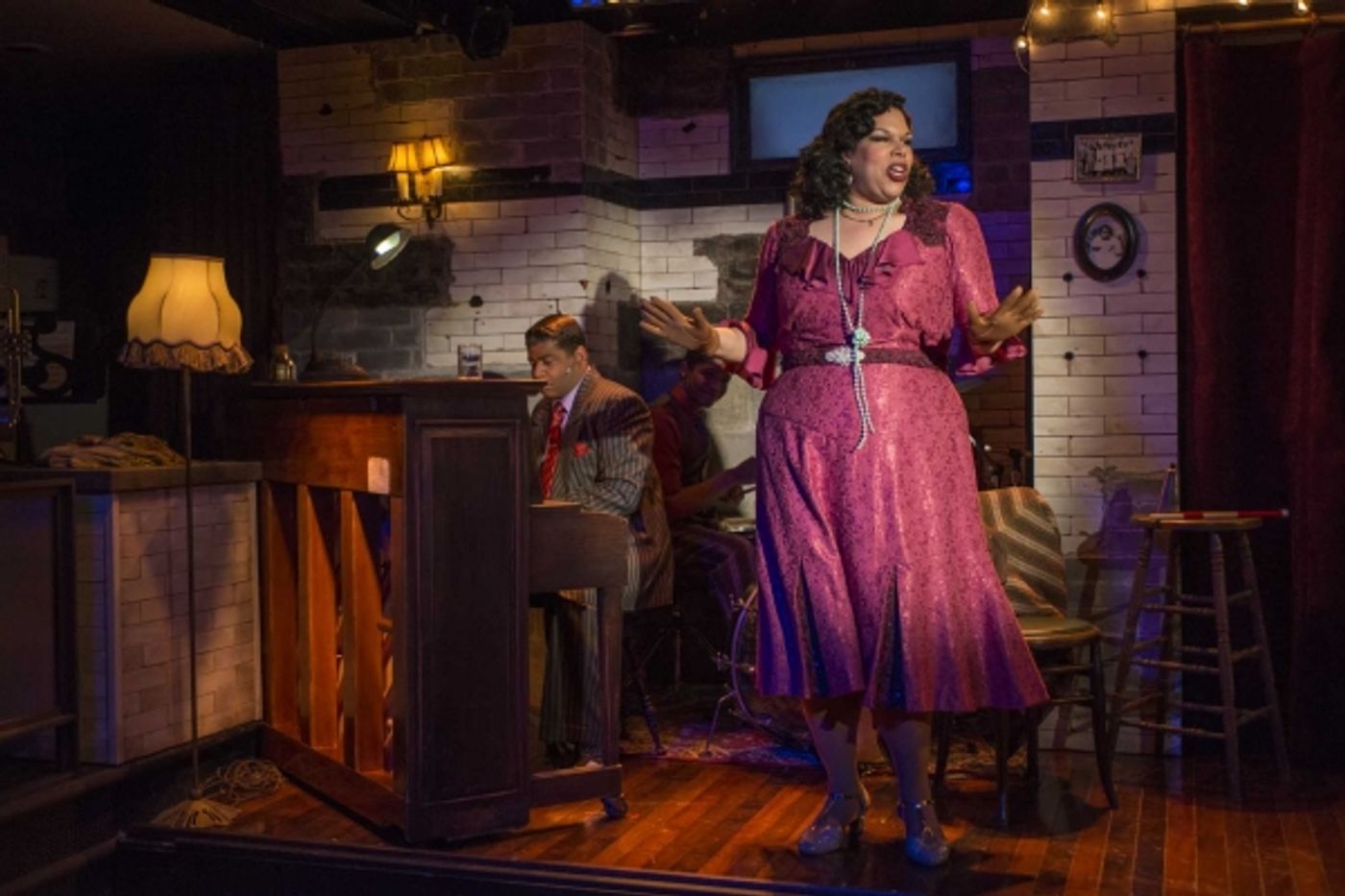 Photo Flash: First Look at The Rep's AIN'T MISBEHAVIN', Now Playing  Image
