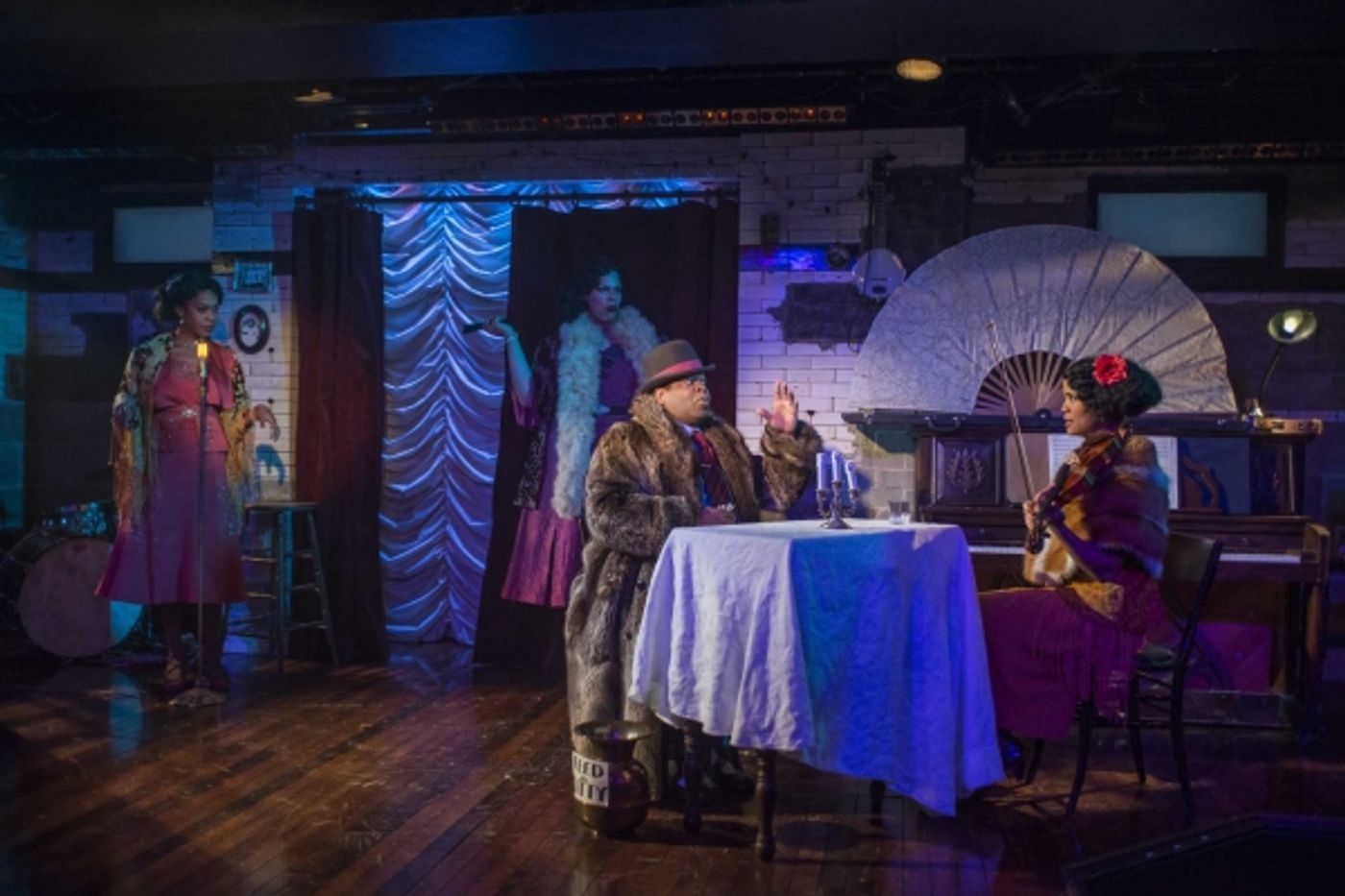Photo Flash: First Look at The Rep's AIN'T MISBEHAVIN', Now Playing  Image