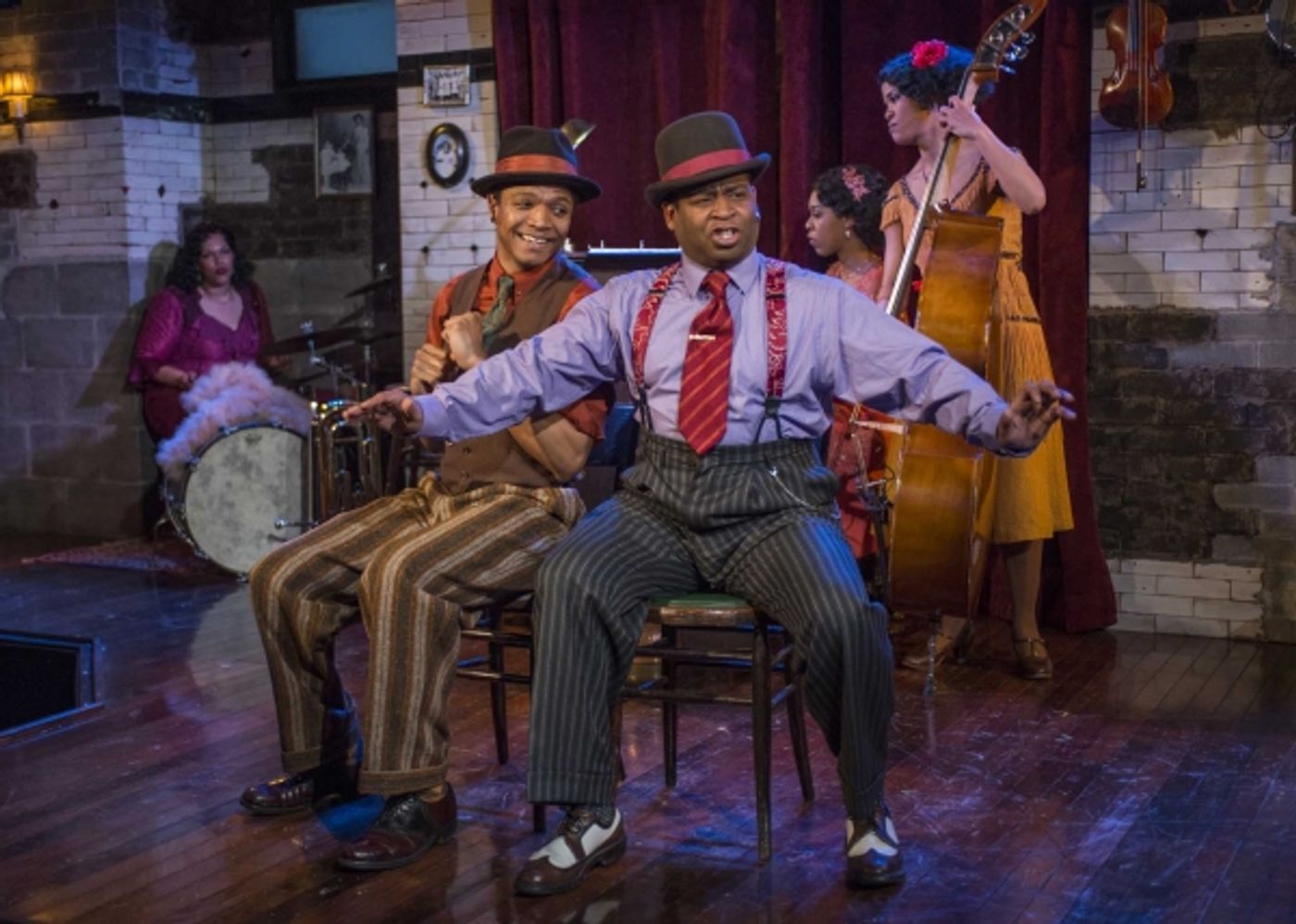 Photo Flash: First Look at The Rep's AIN'T MISBEHAVIN', Now Playing  Image