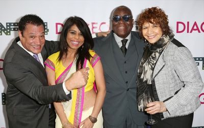 Ricardo Khan with fiancee, Voza Rivers and Trazana Beverly  Photo